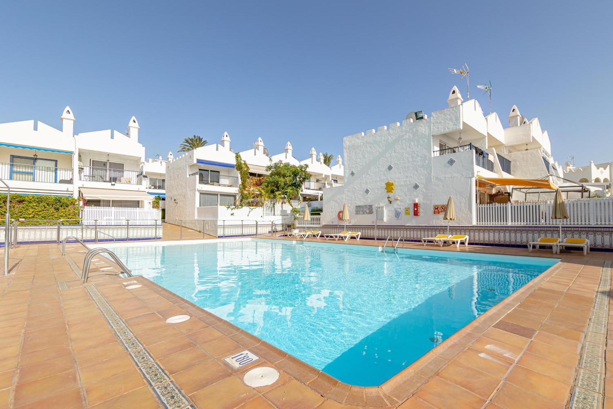 Villa Alessandra, Your Private Garden! 마스팔로마스 외부 사진